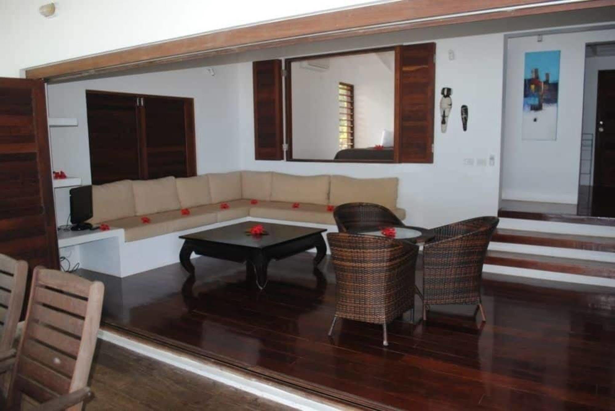 Angelfish Cove Villas Port Vila Kültér fotó